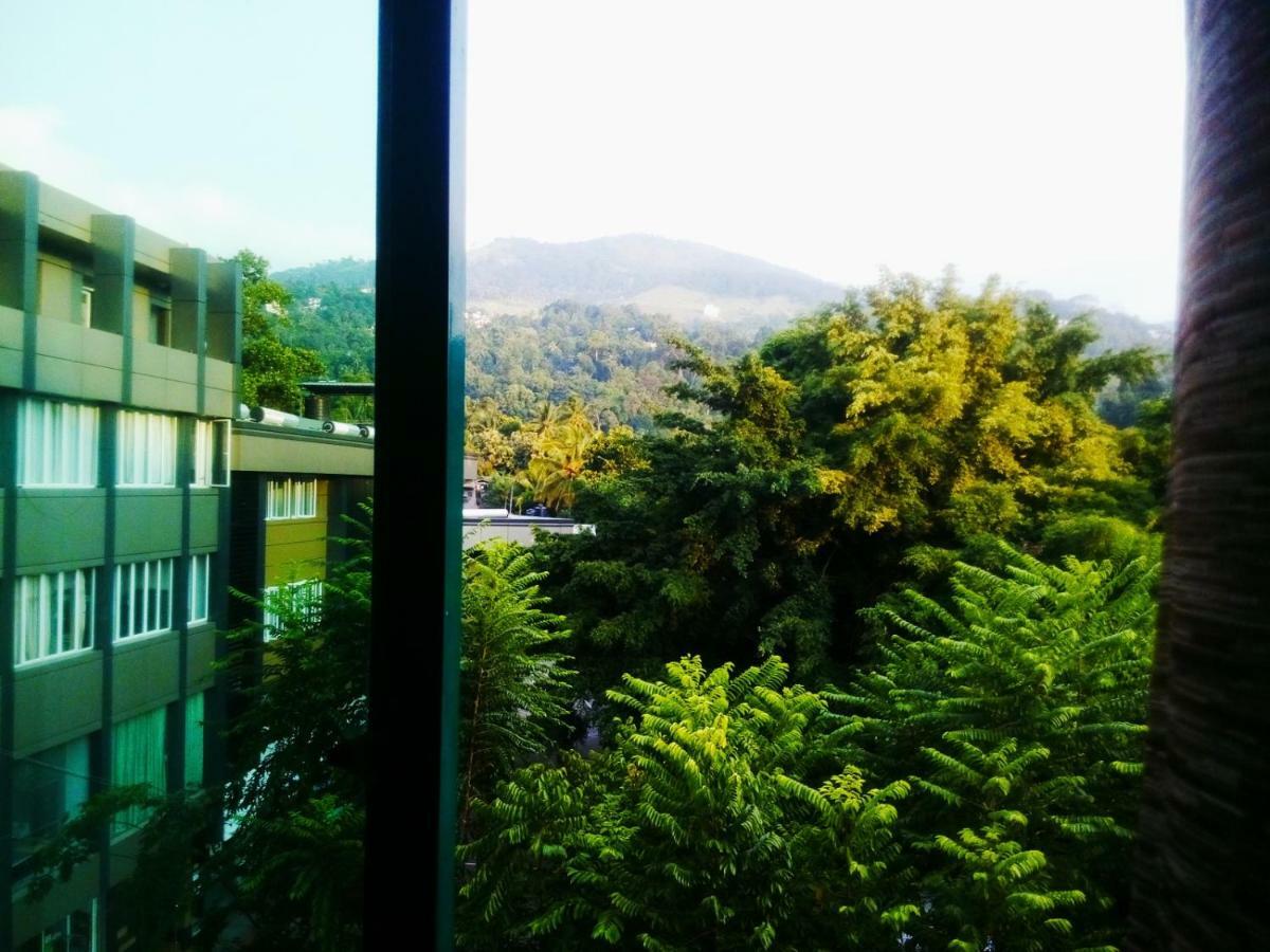 The Royal Mall Kandy Luaran gambar