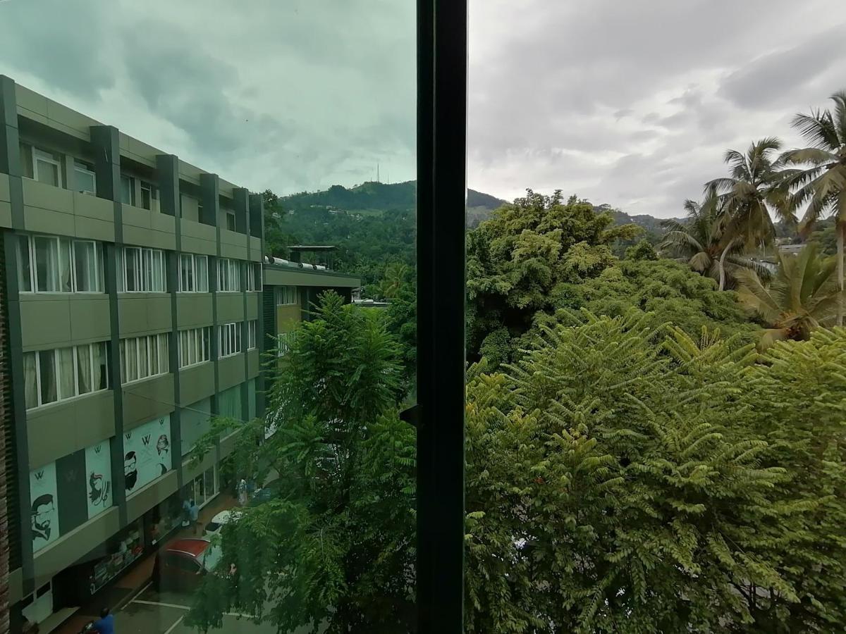 The Royal Mall Kandy Luaran gambar
